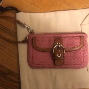 Coach Wristlet - Pink